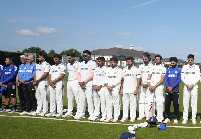 Tributes-paid-to-the-victims-of-the-Ahmedabad-plane-crash